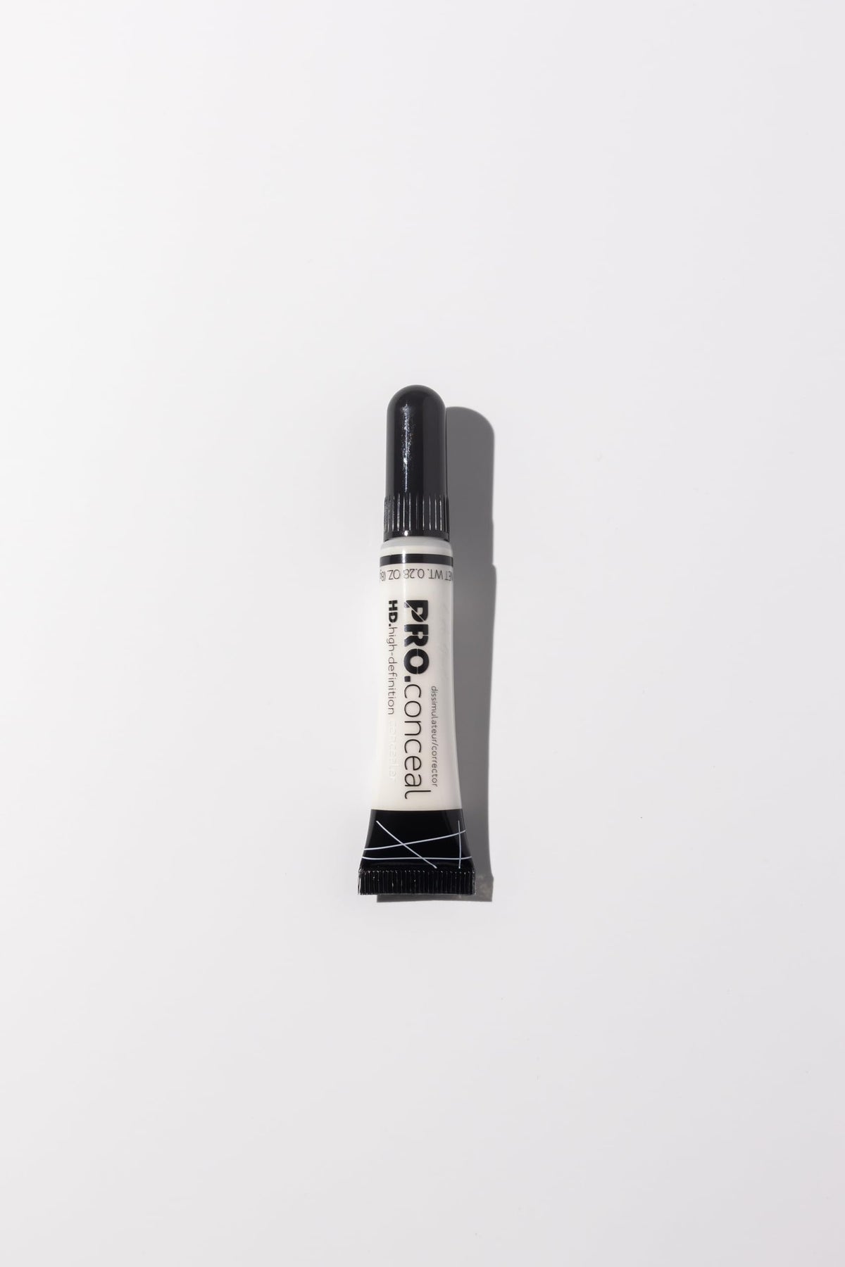 L.A. Girl HD Pro Conceal Flat White Corrector brush-tip applicator