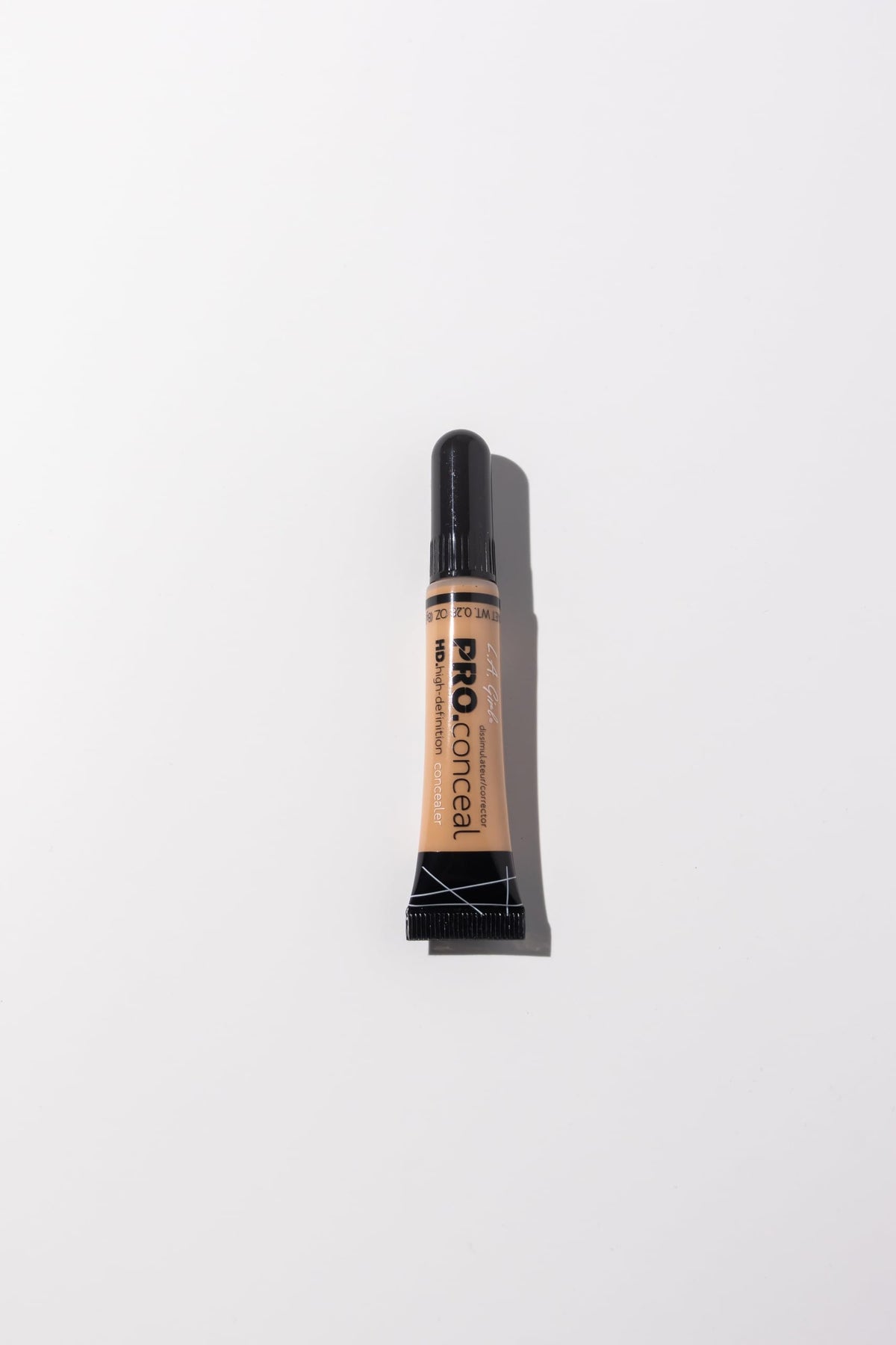 L.A. Girl HD Pro.Conceal Tawny 15g brush tip applicator