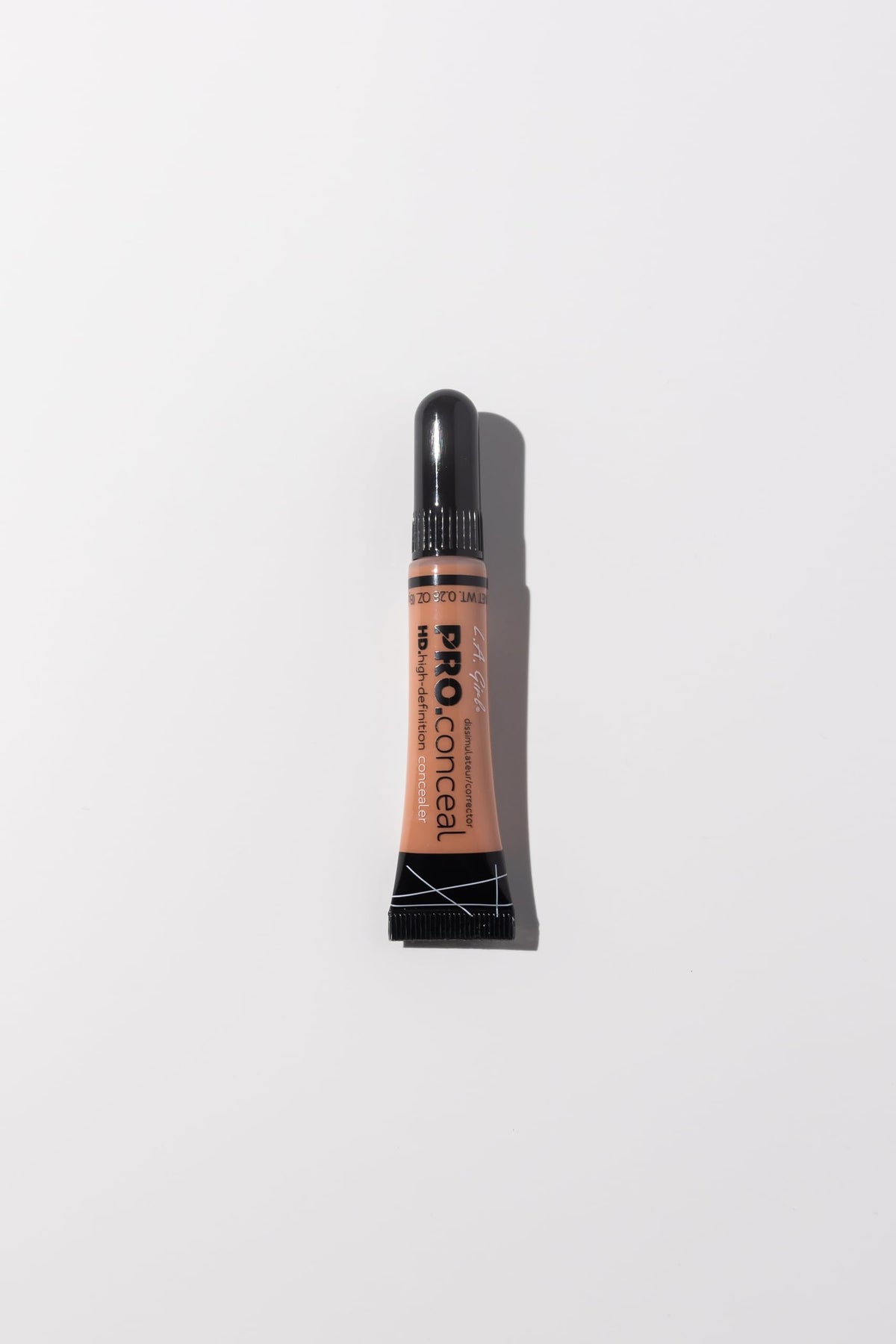 L.A. Girl Pro Conceal HD Concealer 994 Peach Corrector brush tip applicator