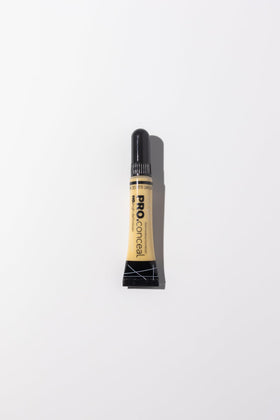 L.A. Girl Pro Conceal HD Concealer Light Yellow applicator tip