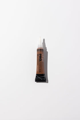 L.A. Girl Pro Conceal Toast 20g side view demonstrating creamy texture