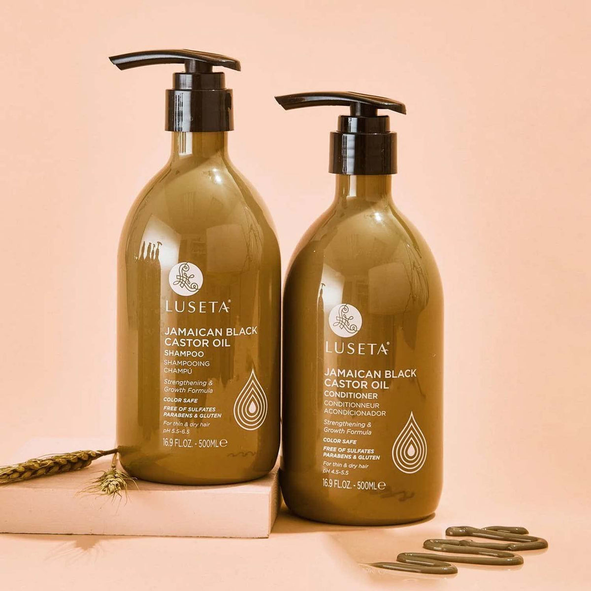 L LUSETA Castor Oil Shampoo texture on hand