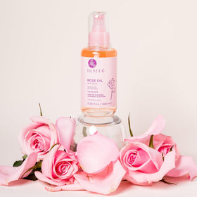 L LUSETA Rose Oil Hair Serum application on hair