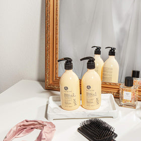 L LUSETA shampoo lathering on hair