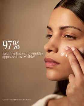 L'OCCITANE Immortelle Divine Face Cream application on skin