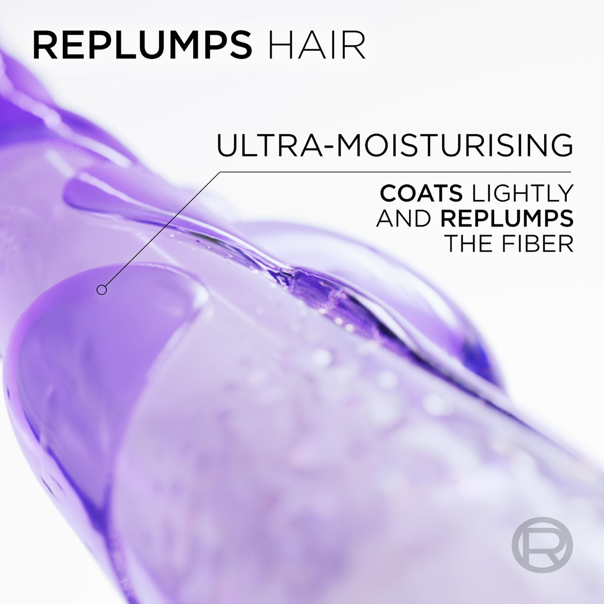 L'Oreal Paris Elvive Hyaluron Plump Wonder Water in use on wet hair