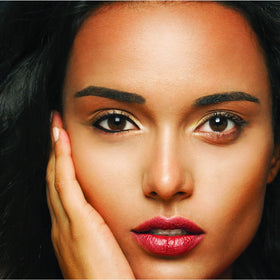 L'Oreal Paris Infallible Eyeliner with makeup accessories