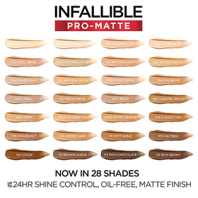 L'Oreal Paris Infallible Pro-Matte Foundation Rich Chocolate application with brush
