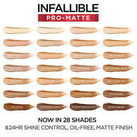 L'Oreal Paris Infallible Pro-Matte Foundation Sand with applicator