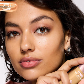 L'Oreal Paris Lumi Le Glow Skin Tint application on skin