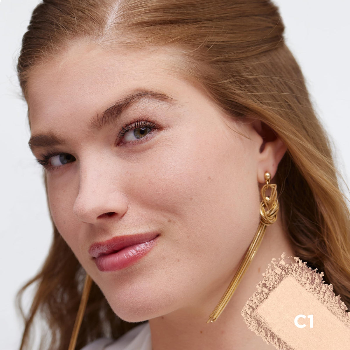 L'Oreal Paris True Match Powder Foundation C1 Light side view