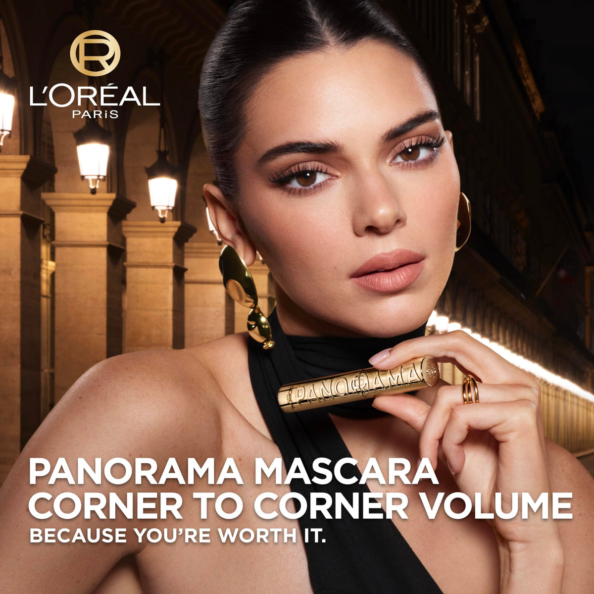 L'Oreal Paris Voluminous Panorama Mascara brush close-up