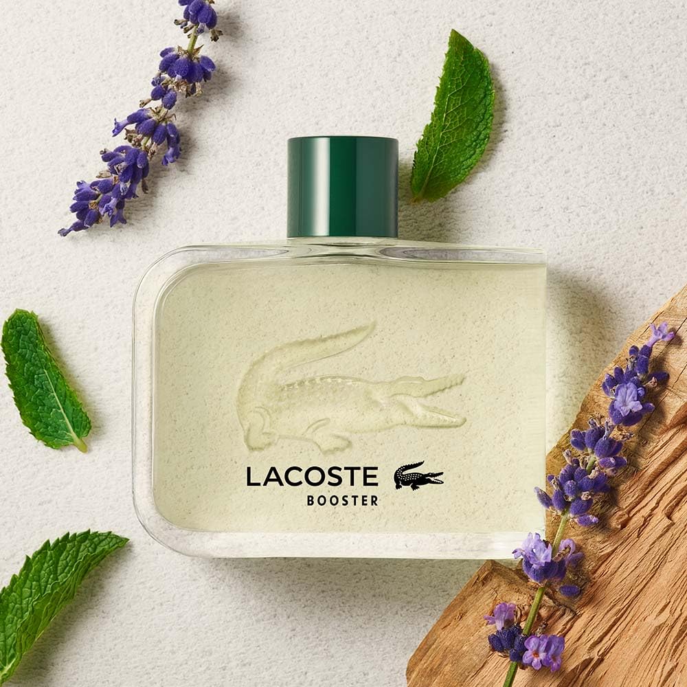 Lacoste support Eau de Toilette lifestyle scene