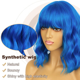 LANCAINI Short Bob Wavy Wig showing bangs detail