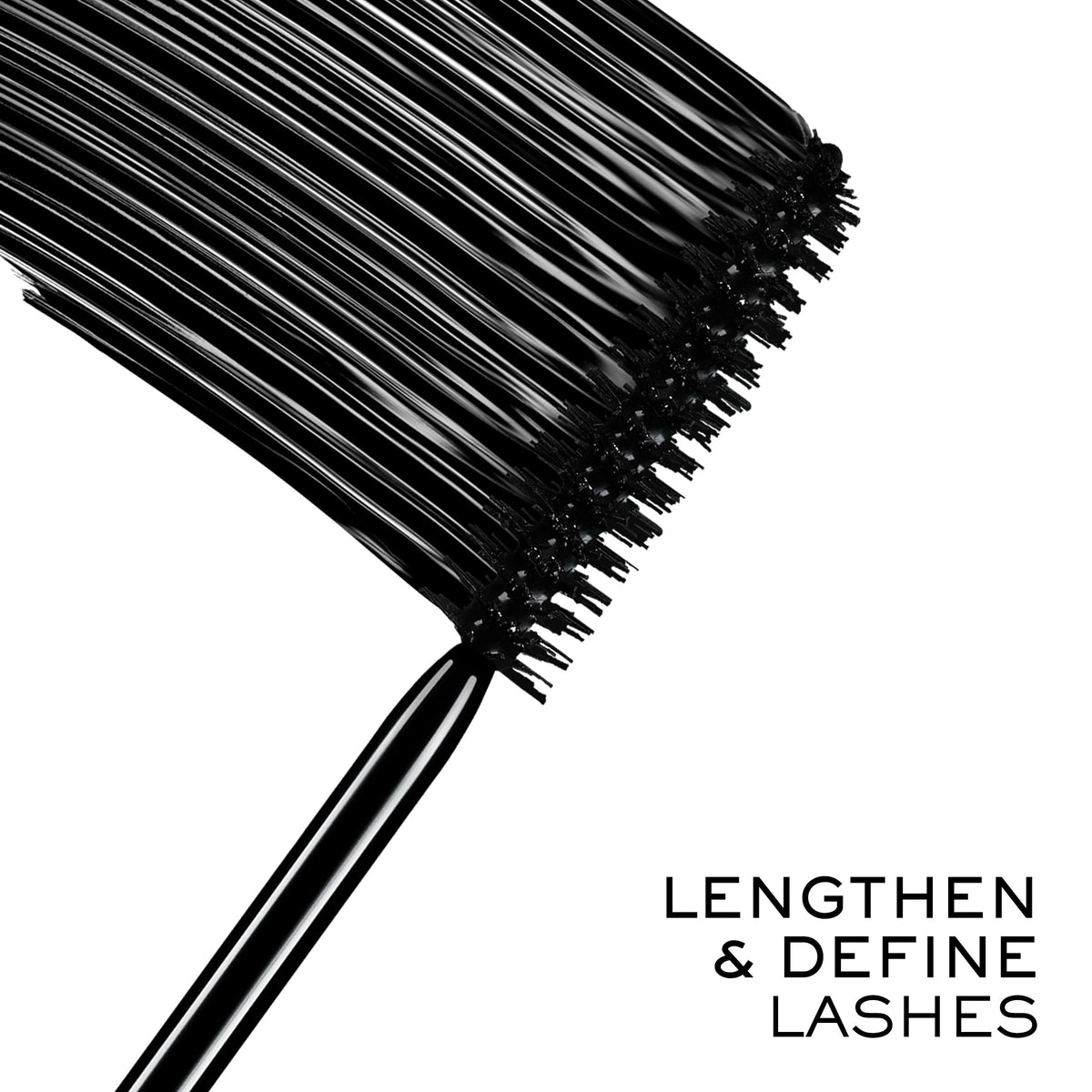 Lancôme Définicils Mascara Deep Brown showing the brush