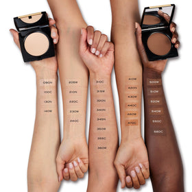 Lancôme Dual Finish Powder Foundation 560 Suede Cool in makeup setup