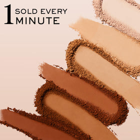 Lancôme Dual Finish Powder Foundation applicator close-up