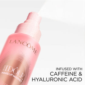 Lancôme Idôle Makeup Setting Spray on vanity with makeup