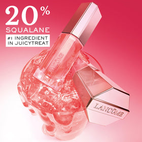 Lancôme Lip Idôle JuicyTreat 65 Brownie Bite on lips