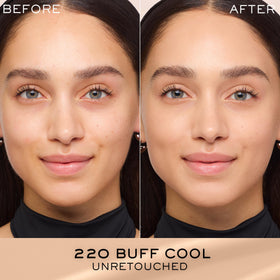 Lancôme Renergie Lift Hydrating Foundation texture on hand