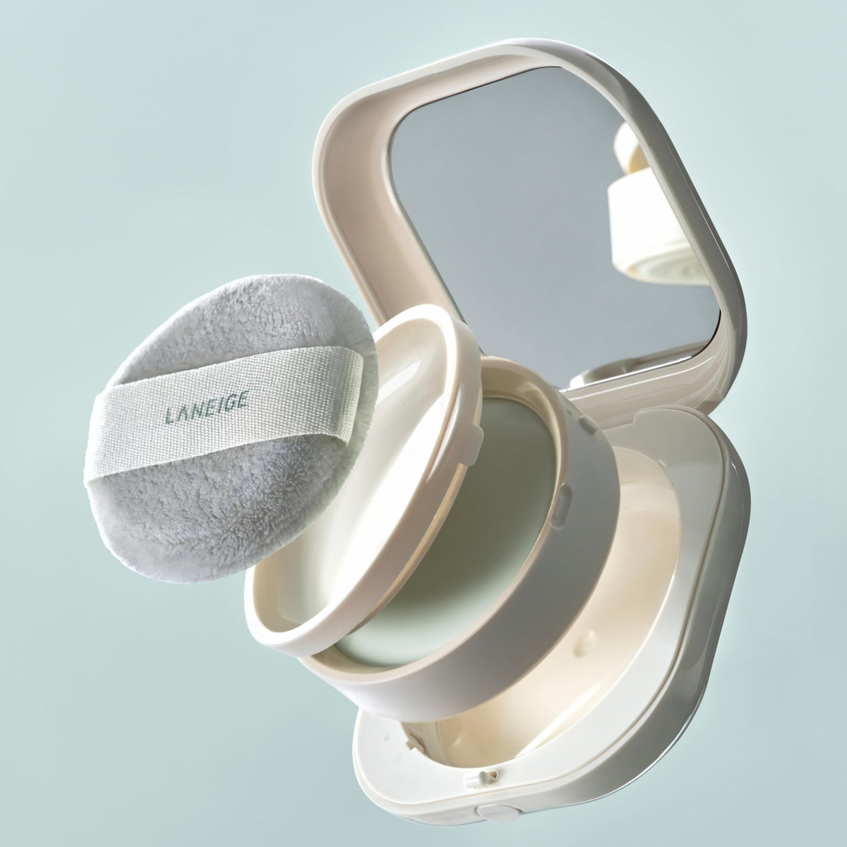LANEIGE Neo Blurring Powder refill in travel bag