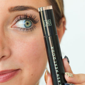 LASH NEXT DOOR Blackout Water Resistant Mascara application on lashes