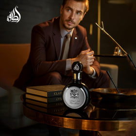 Lattafa Fakhar Eau de Parfum close-up