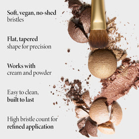 LAURA GELLER All-Over Eye Shadow Brush tapered bristles close-up