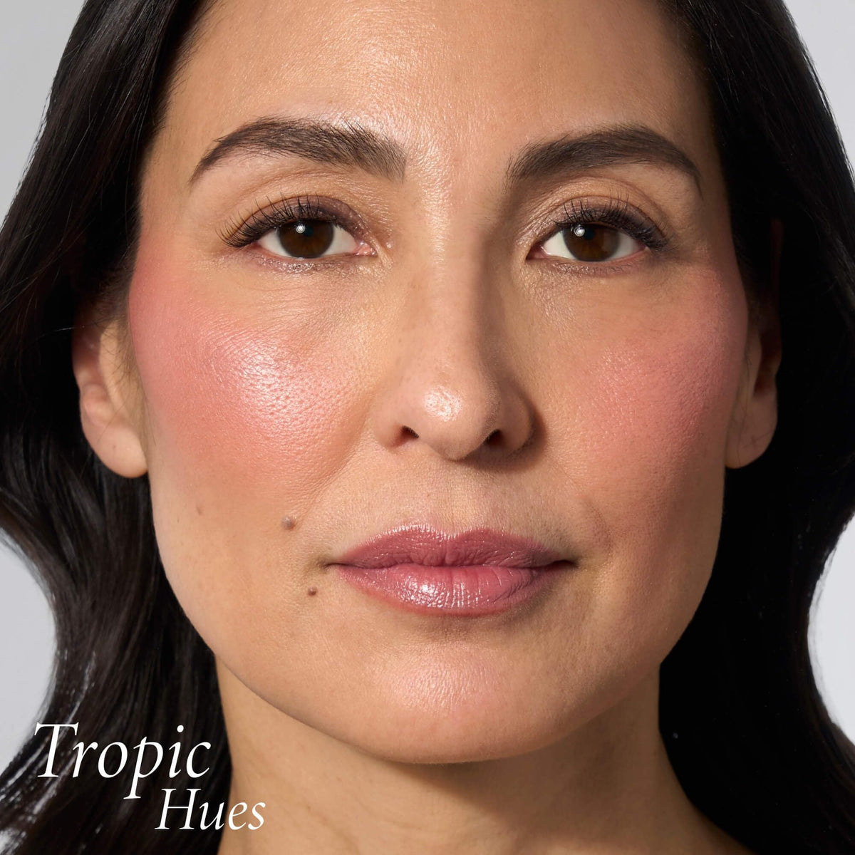 LAURA GELLER Baked Blush-n-Brighten Tropic Hues close-up