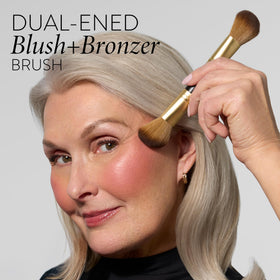 LAURA GELLER Dual-Ended Brush in a makeup kit