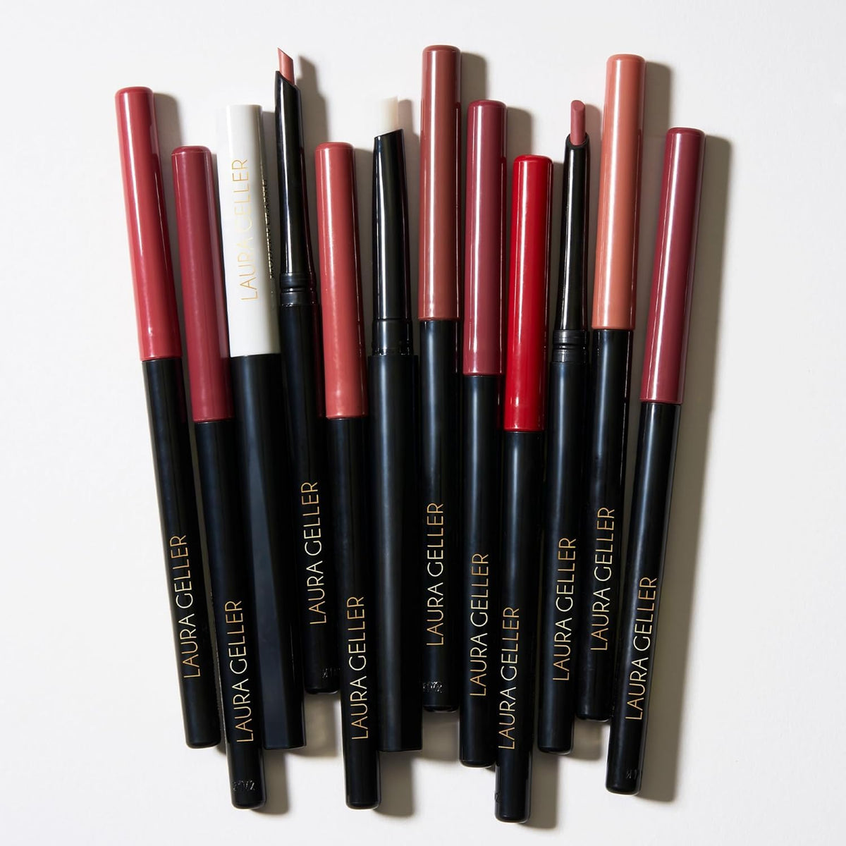 LAURA GELLER Invisible Lip Liner with lip colour