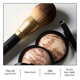 LAURA GELLER NEW YORK Classic Bronzer Brush in packaging