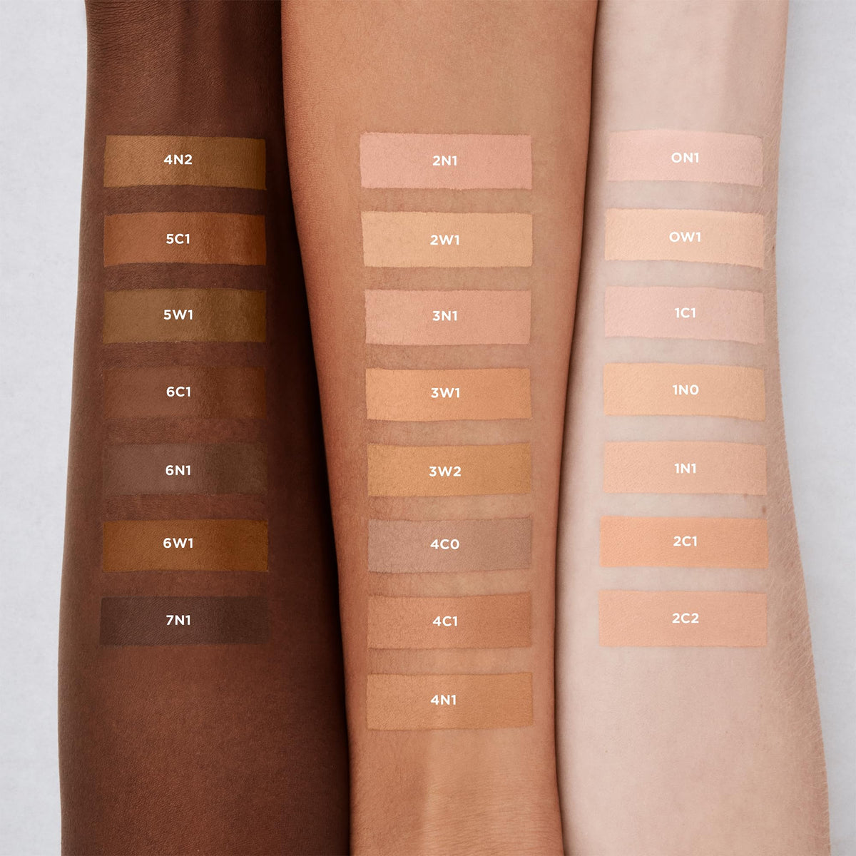 Laura Mercier Real Flawless Serum Concealer 2N1 Light texture on skin