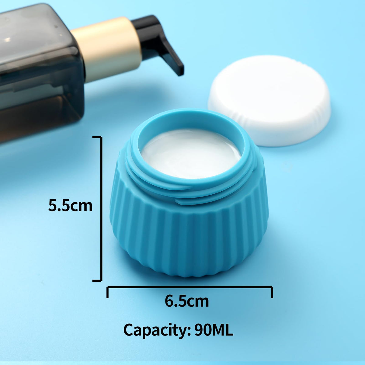 Leak proof design of Mrsdry travel bottle close-up