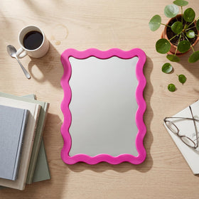 Leinuosen 5x7 mirror in rose red on a school locker