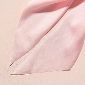 LFOUVRE pink hair scarf scrunchie in use