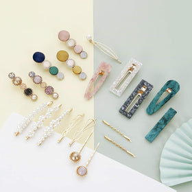 Lifestyle image of Mehayi hair clips in use