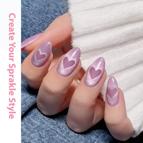 Lifestyle image of Modelones Cat Eye Magnet in use on nails