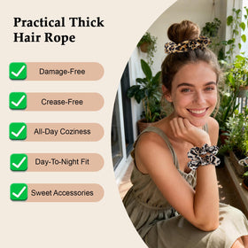 Lifestyle image of SEVEN STYLE scrunchies in use