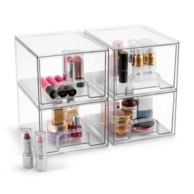 Lifestyle image of Sorbus Acrylic Storage Containers in use