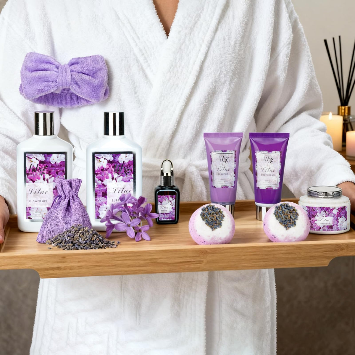 LILY ROY lip balm and bath bombs in spa gift set