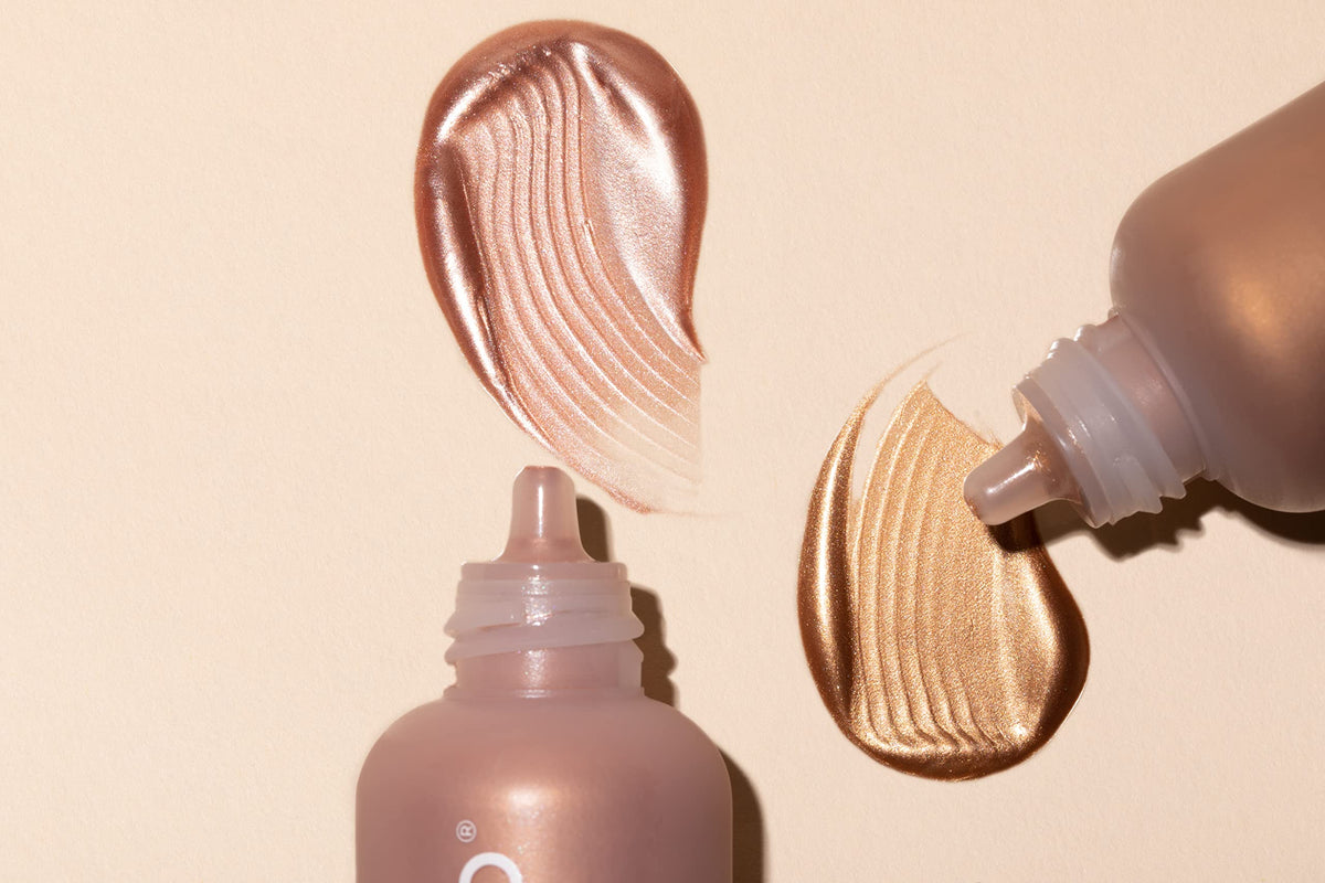 Live Tinted Hueglow Liquid Highlighter Drops Serum lifestyle use