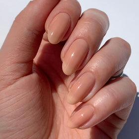 LONDONTOWN kur Perfecting Nail Veil packaging with ingredients list