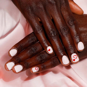 LONDONTOWN lakur Nail Polish Invisible Crown lifestyle scene