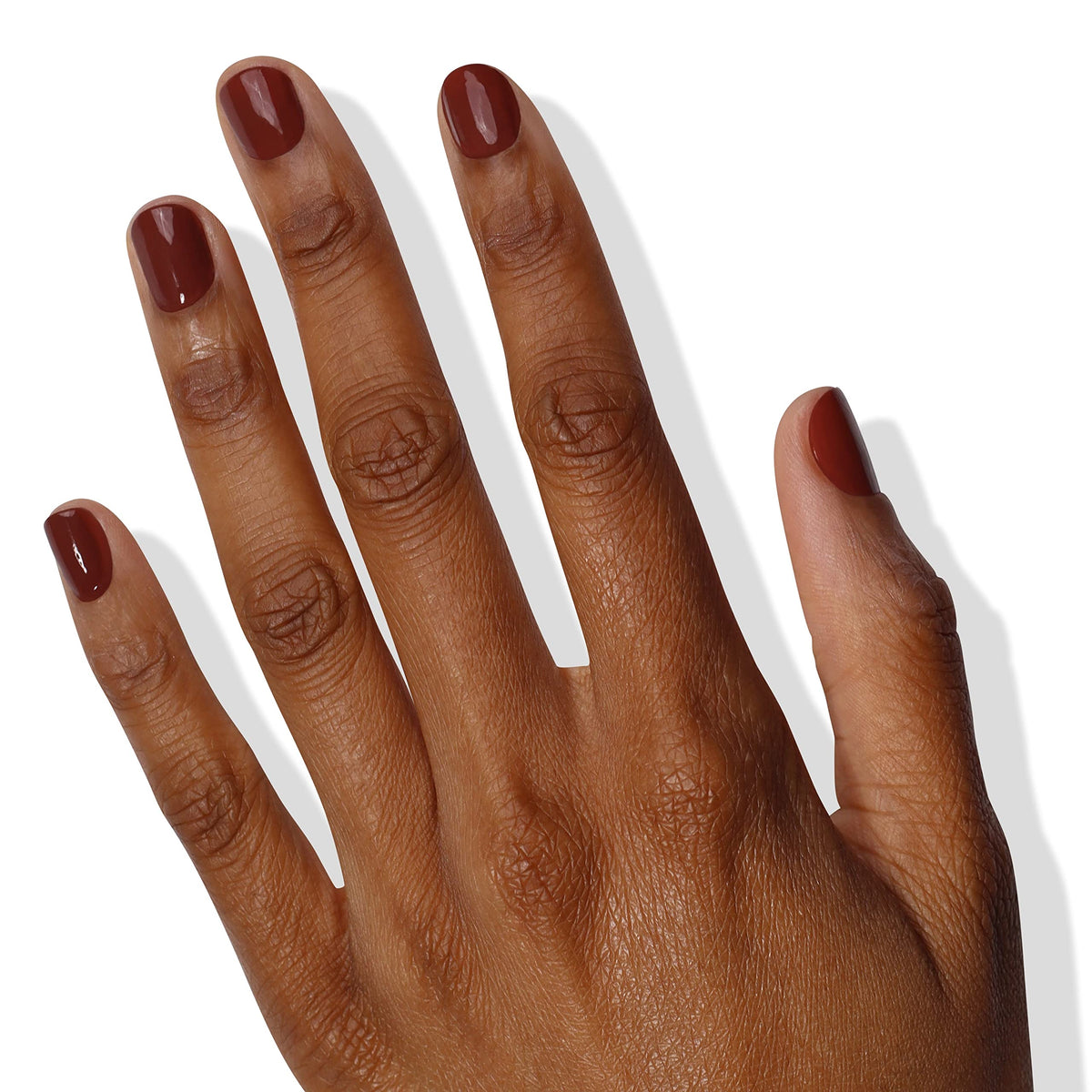 LONDONTOWN lakur Nail Polish Oud Mood application on nails