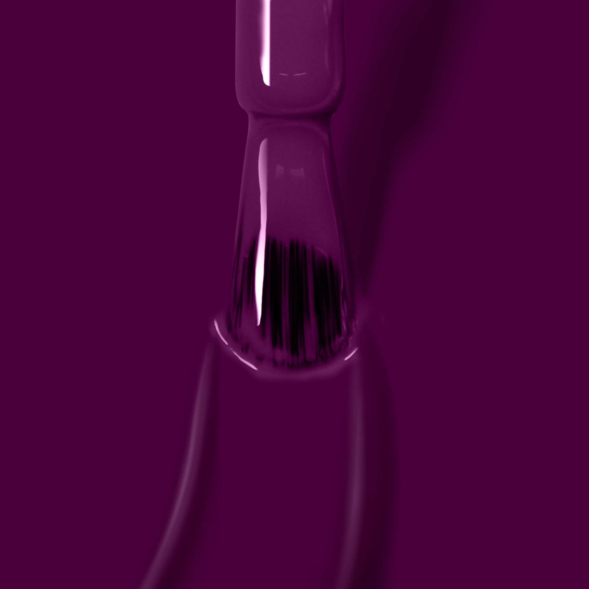 LONDONTOWN lakur Nail Polish Portobello Plum bottle side view