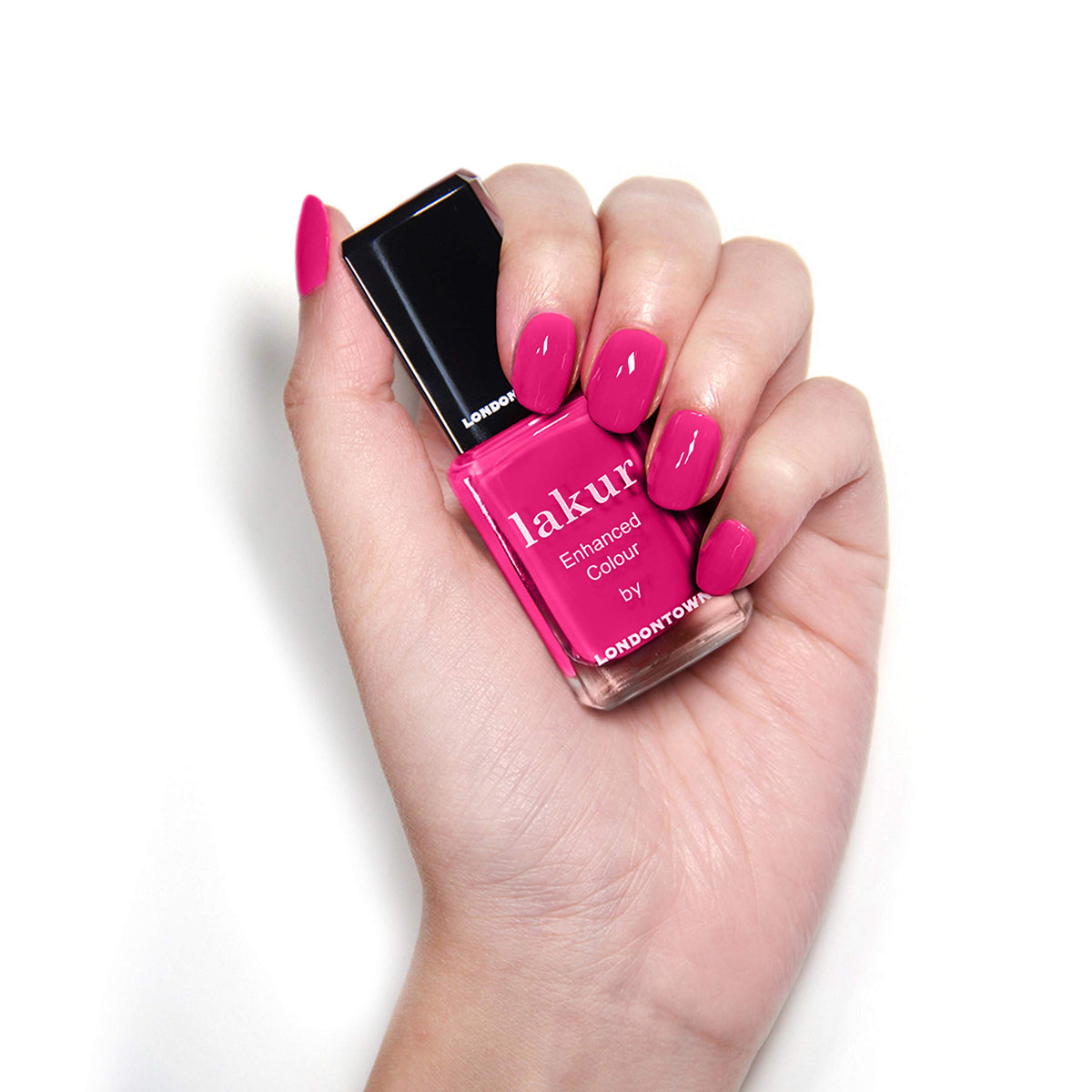 LONDONTOWN lakur Nail Polish Queen of Hearts application on nails