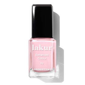 LONDONTOWN lakur Nail Polish Waterloo Sunset in lifestyle setting