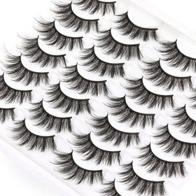 Losha Cat Eye Lashes on model's eyes for natural look