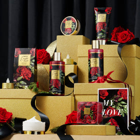 LOVERY bath salts and rose soap petals